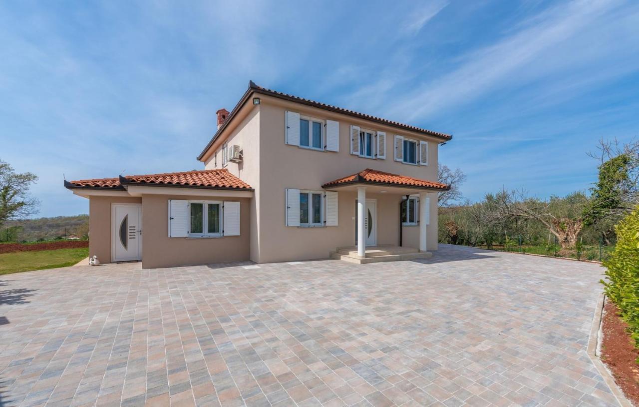Villa Buroli With Pool, Sauna And Jacuzzi Exteriér fotografie