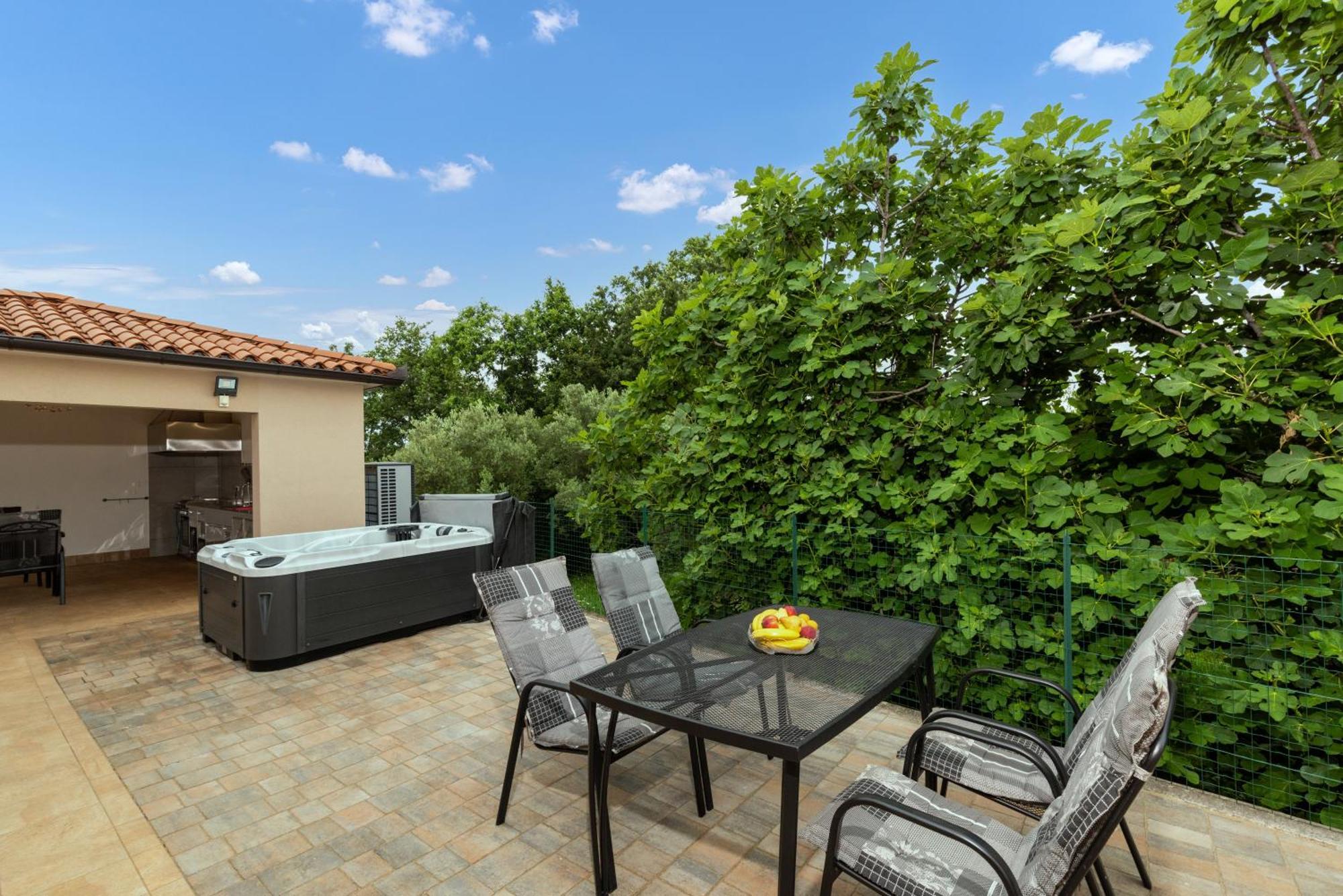 Villa Buroli With Pool, Sauna And Jacuzzi Exteriér fotografie